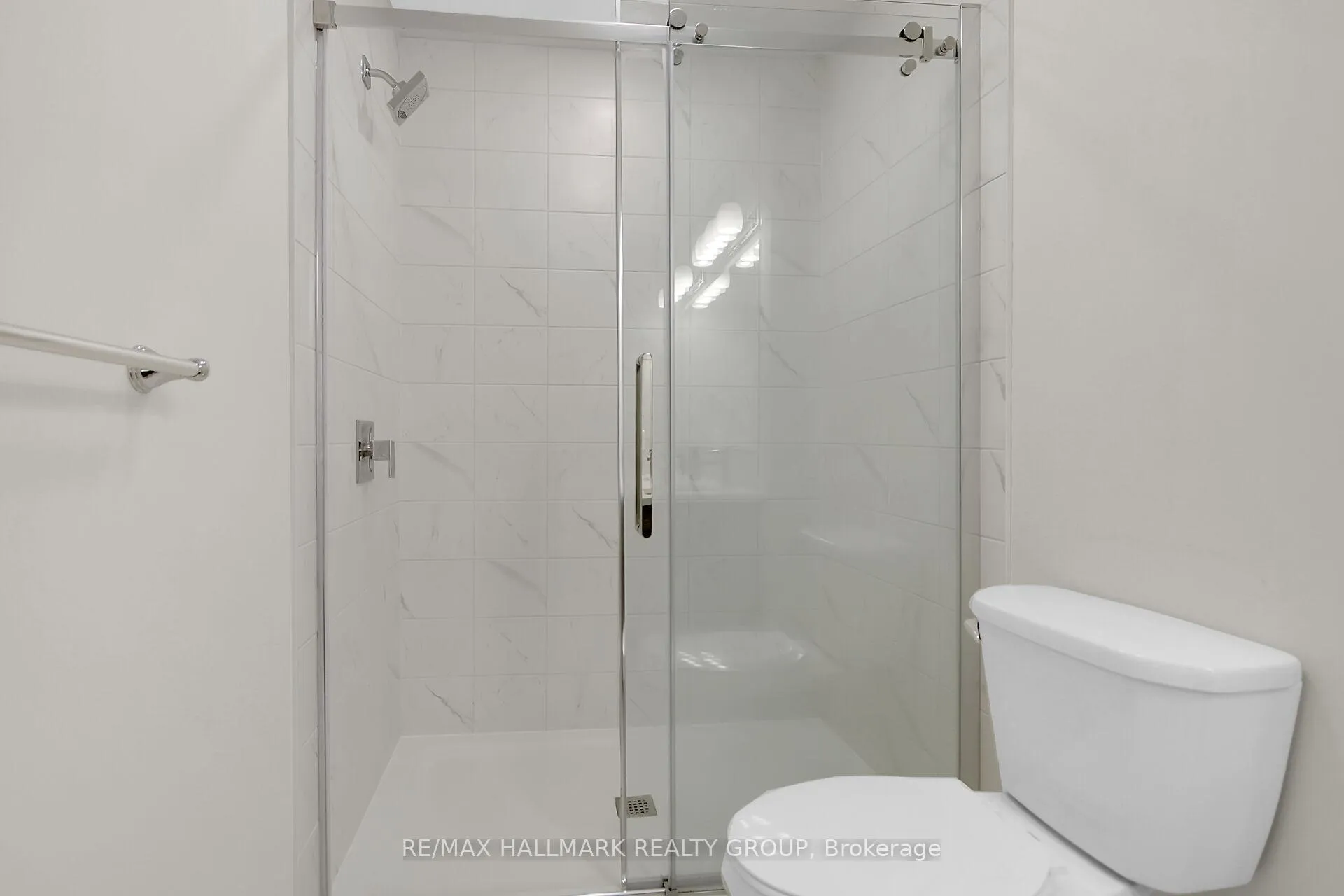 Photo 25 of 170 Wabikon Crescent, Ottawa, Blossom Park/Kemp Park/Findlay Creek — HOMEH