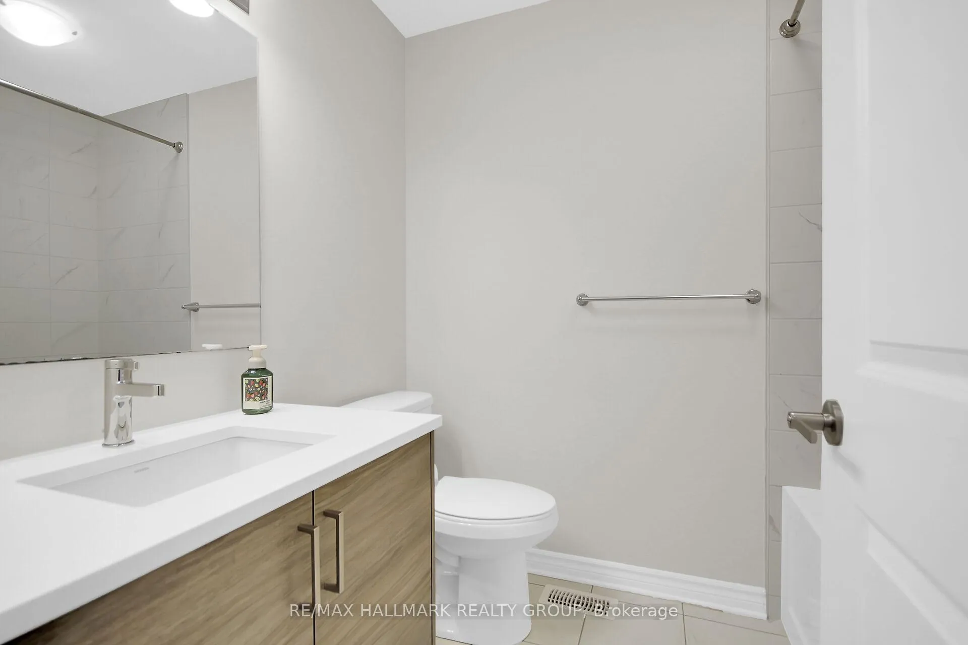 Photo 28 of 170 Wabikon Crescent, Ottawa, Blossom Park/Kemp Park/Findlay Creek — HOMEH