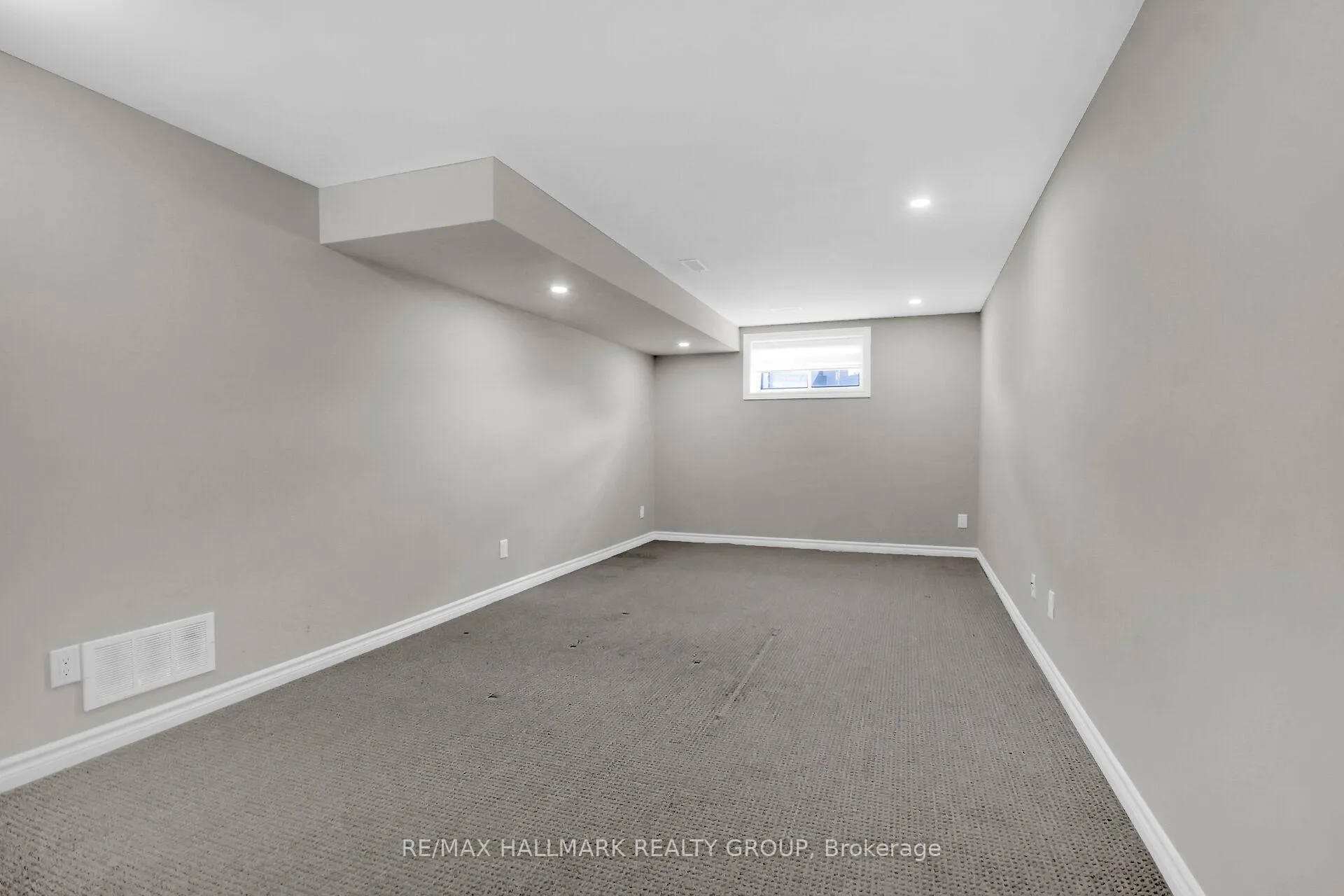 Photo 33 of 170 Wabikon Crescent, Ottawa, Blossom Park/Kemp Park/Findlay Creek — HOMEH