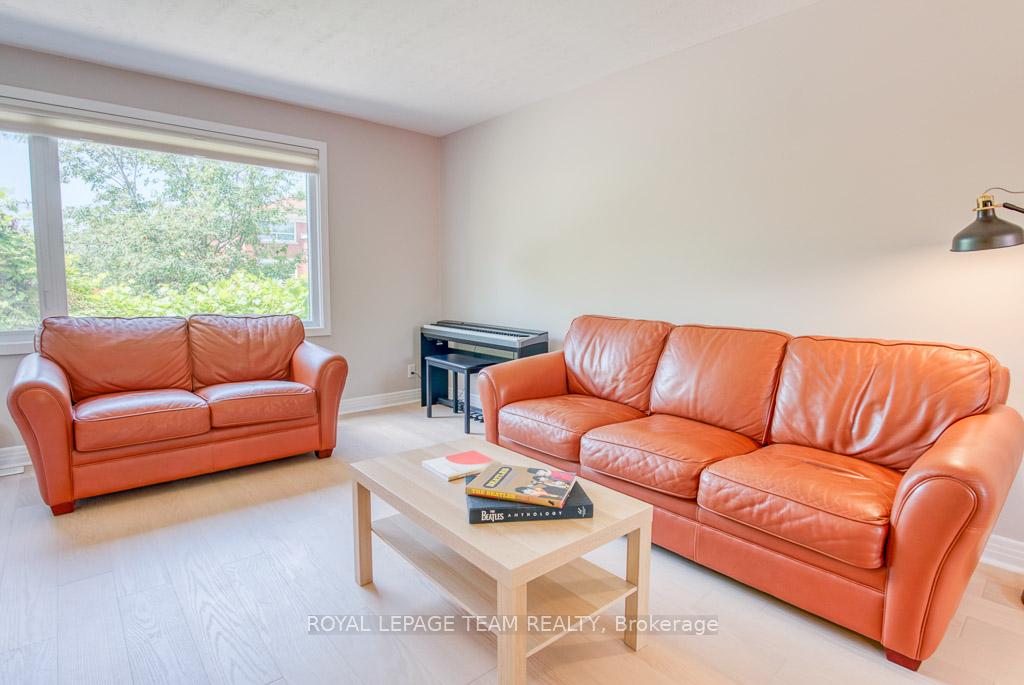 Photo 5 of 2471 Clementine Boulevard, Ottawa, Heron Park — HOMEH