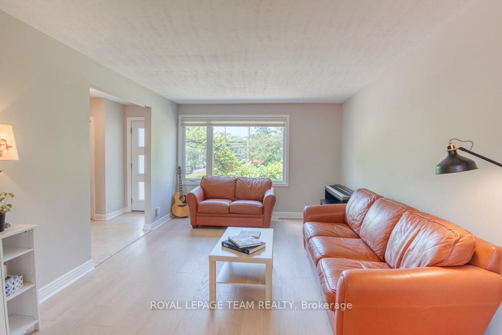 Photo 10 of 2471 Clementine Boulevard, Ottawa, Heron Park — HOMEH