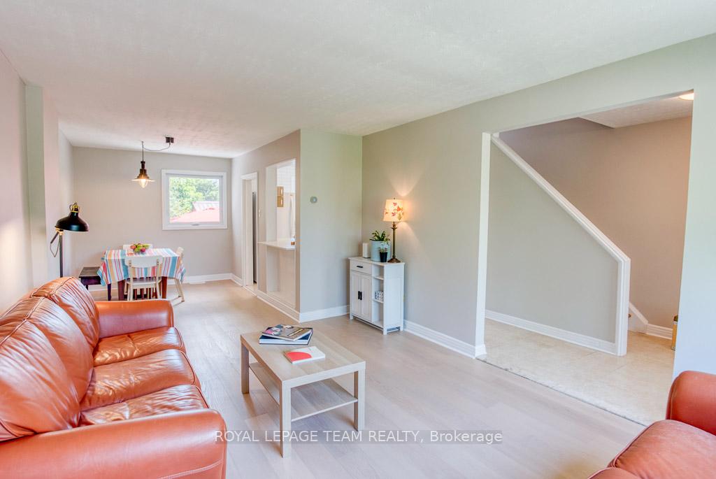 Photo 6 of 2471 Clementine Boulevard, Ottawa, Heron Park — HOMEH
