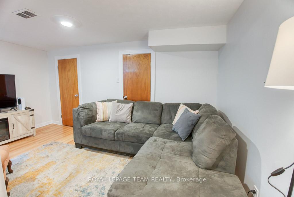Photo 18 of 2471 Clementine Boulevard, Ottawa, Heron Park — HOMEH