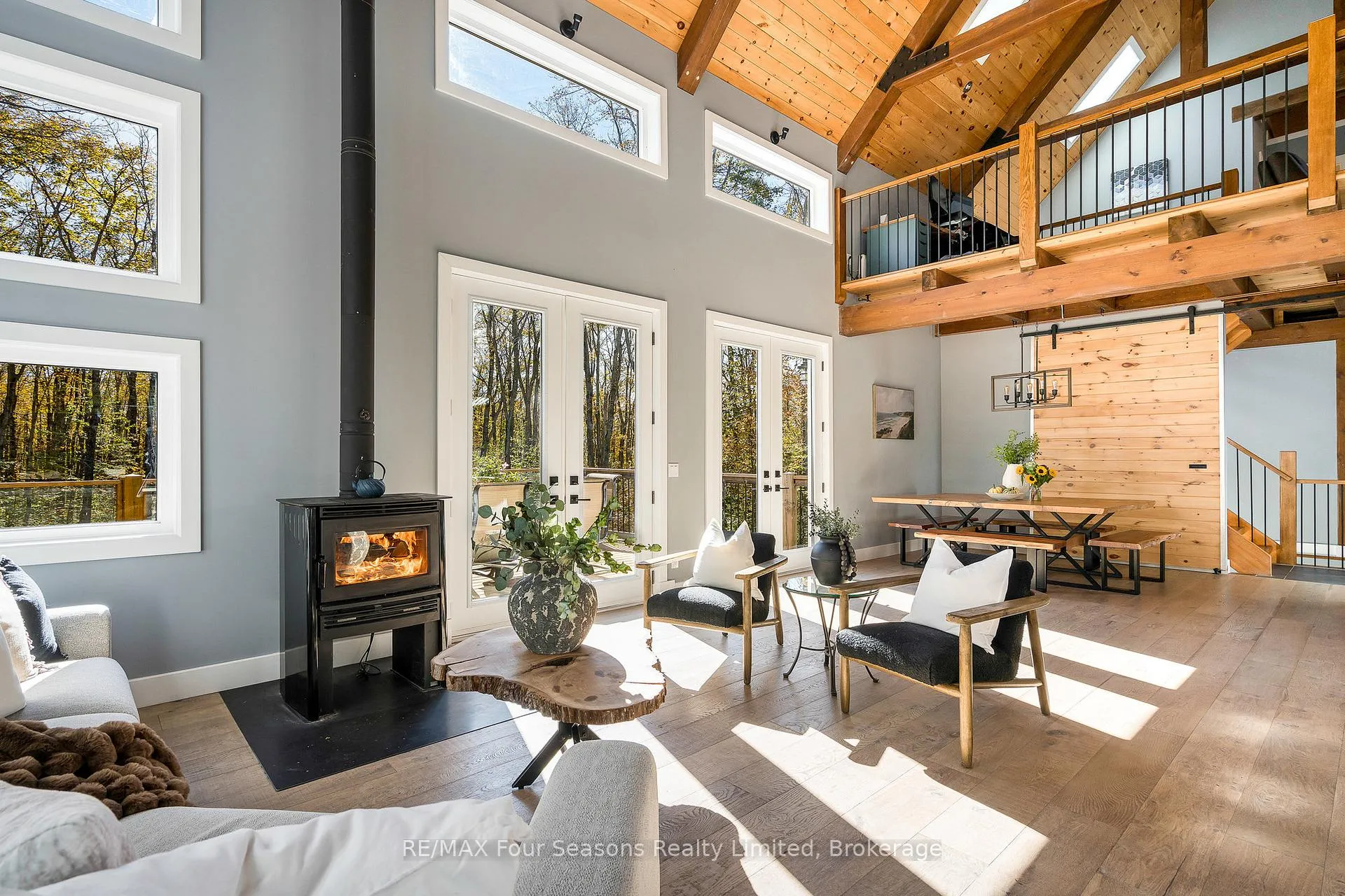 Photo 3 of 589108 Grey Road 19, Blue Mountains — HOMEH