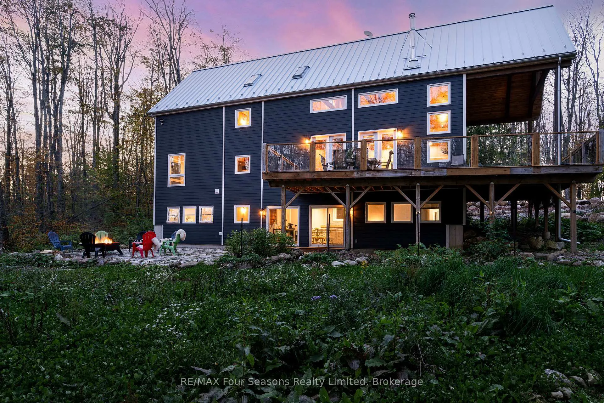 Photo 4 of 589108 Grey Road 19, Blue Mountains — HOMEH