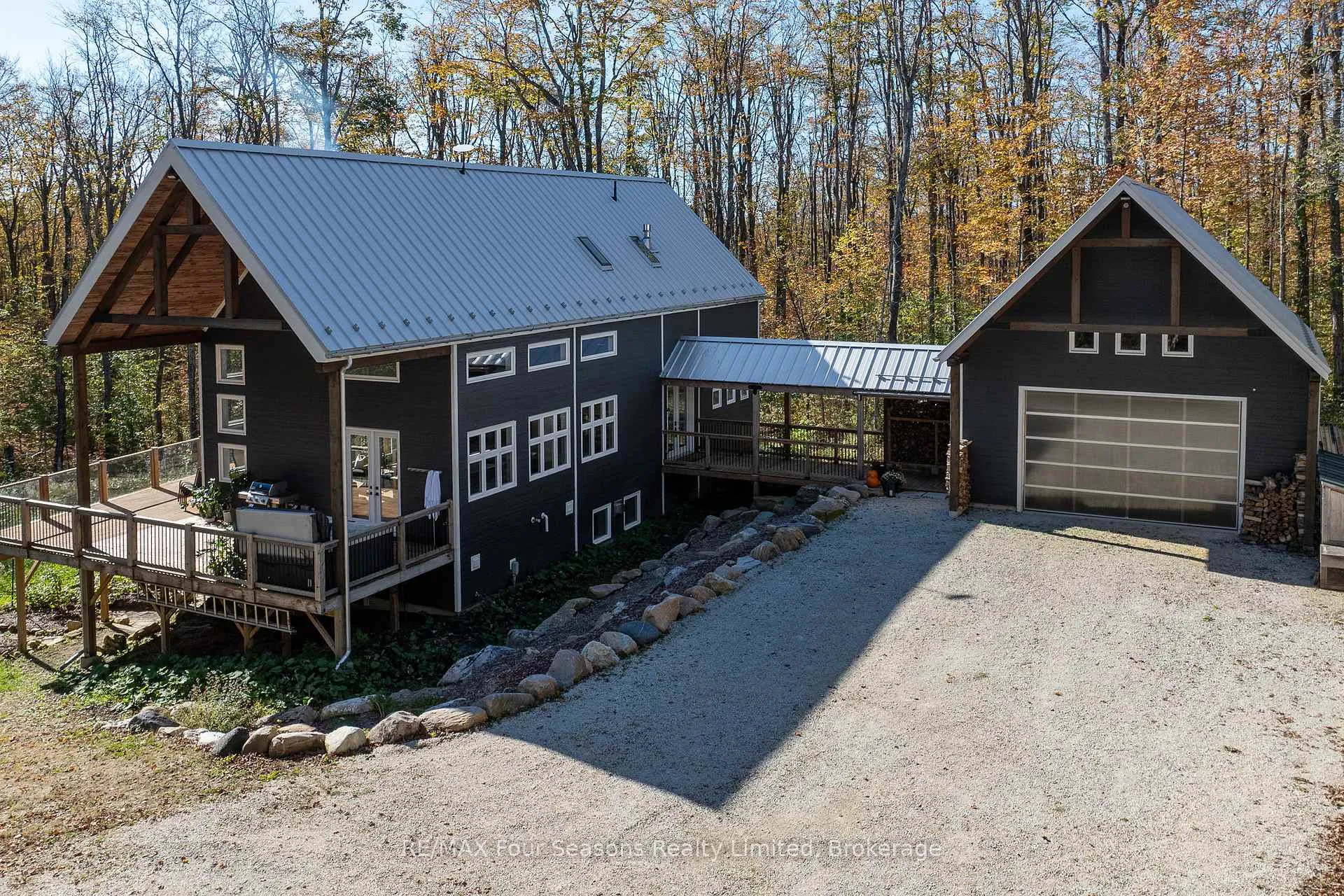 Photo 6 of 589108 Grey Road 19, Blue Mountains — HOMEH
