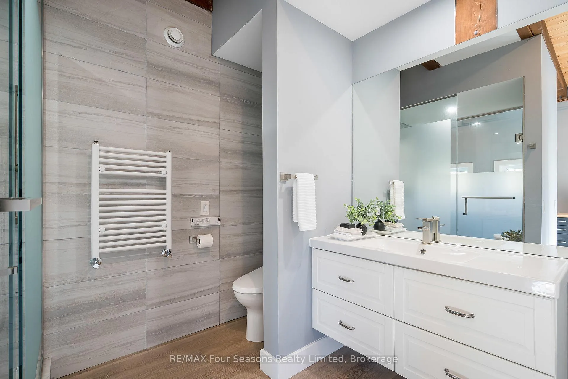 Photo 20 of 589108 Grey Road 19, Blue Mountains — HOMEH