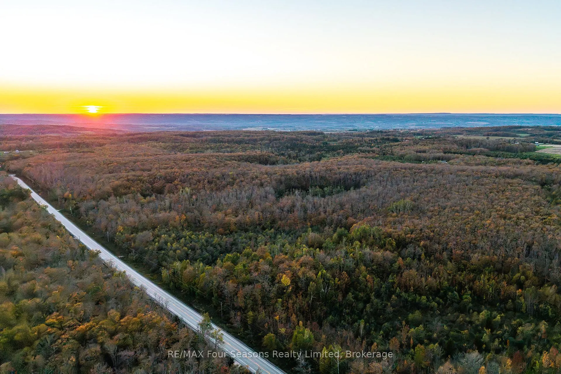 Photo 44 of 589108 Grey Road 19, Blue Mountains — HOMEH