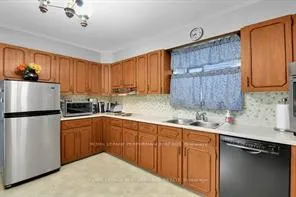 Photo 8 of 456 Blake Boulevard, Ottawa, Vanier — HOMEH