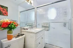 Photo 11 of 456 Blake Boulevard, Ottawa, Vanier — HOMEH