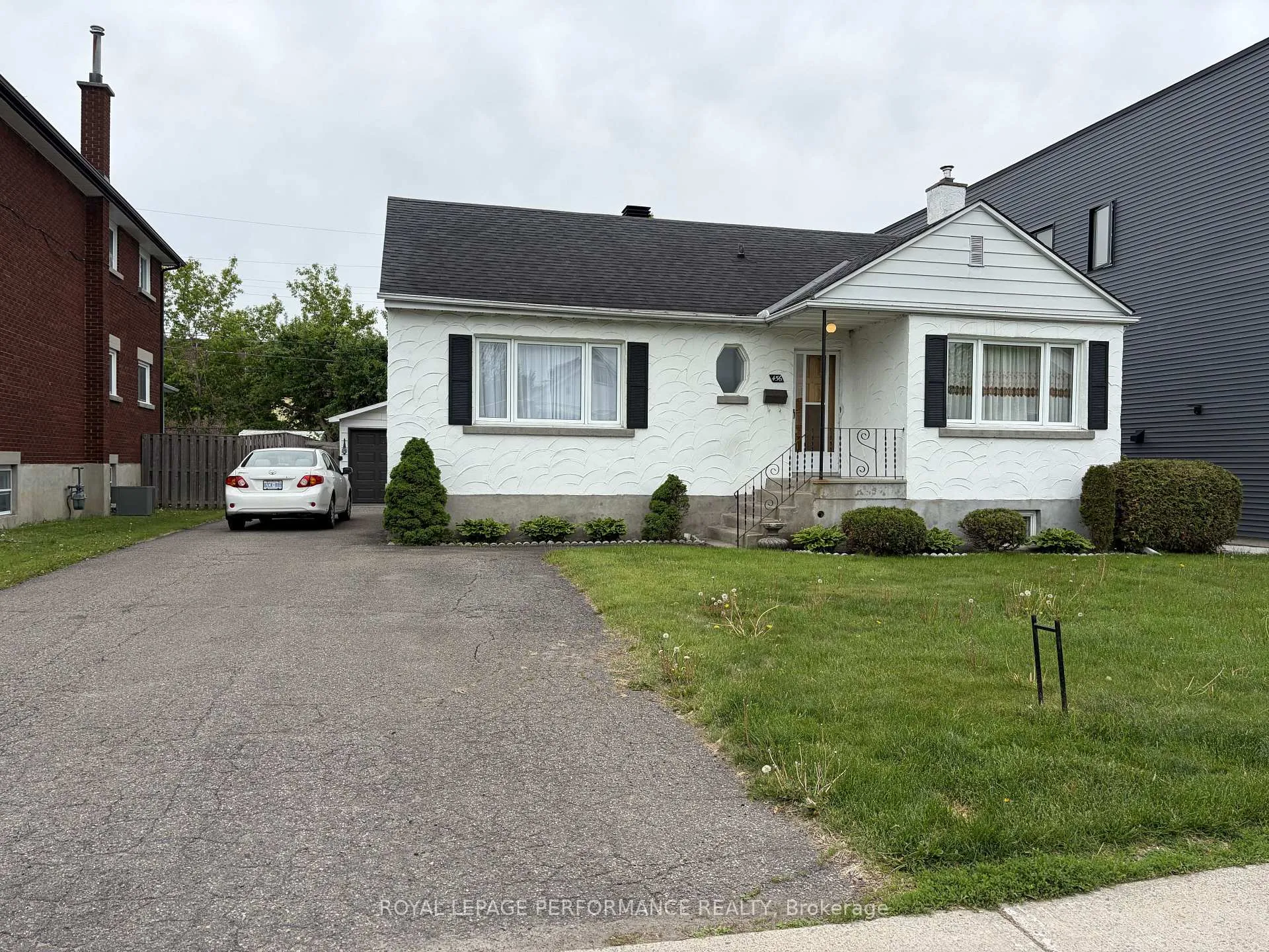 Photo 1 of 456 Blake Boulevard, Ottawa, Vanier — HOMEH