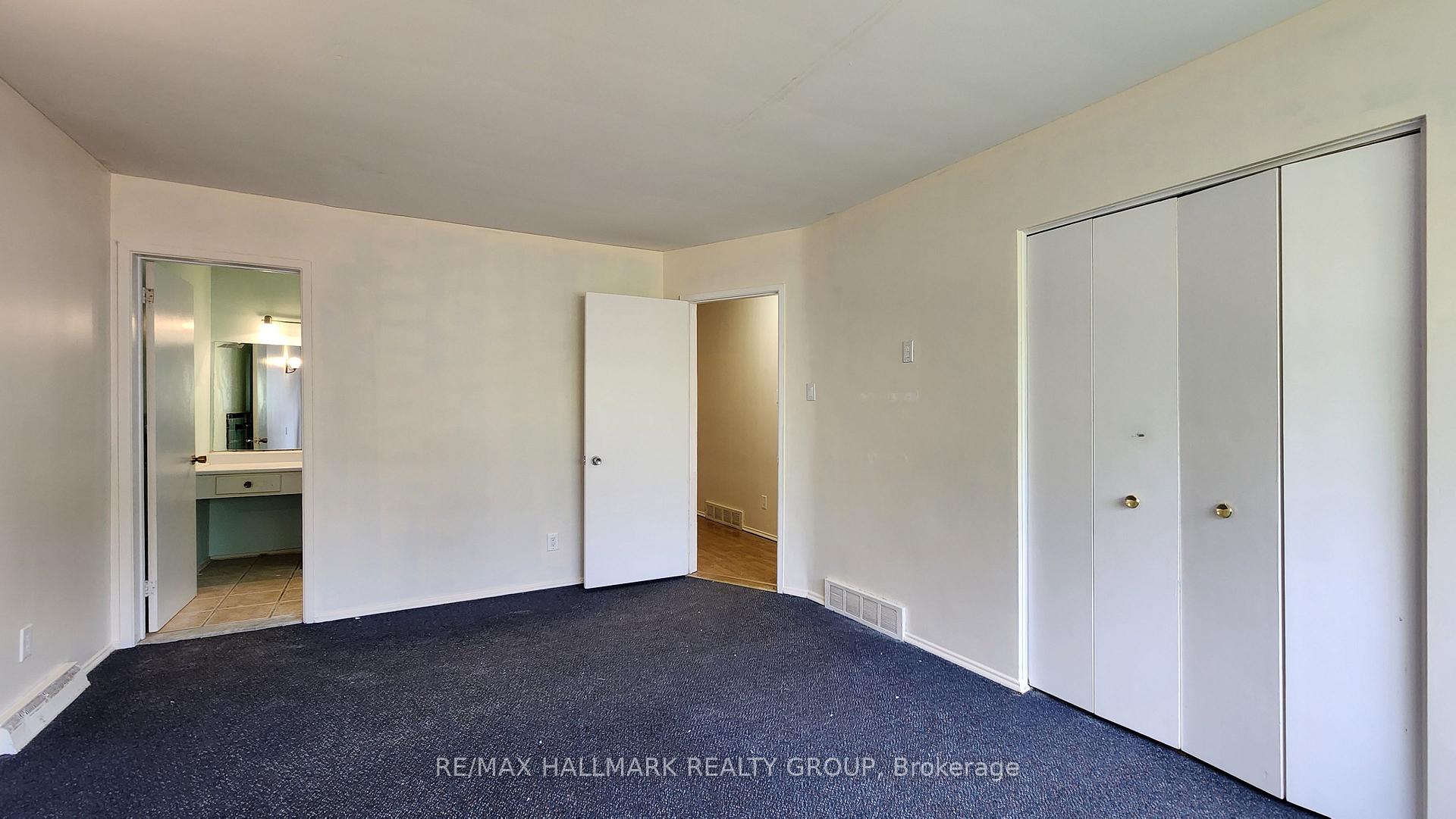 Photo 14 of 447 Roger Road, Ottawa, Alta Vista/Faircrest Heights — HOMEH
