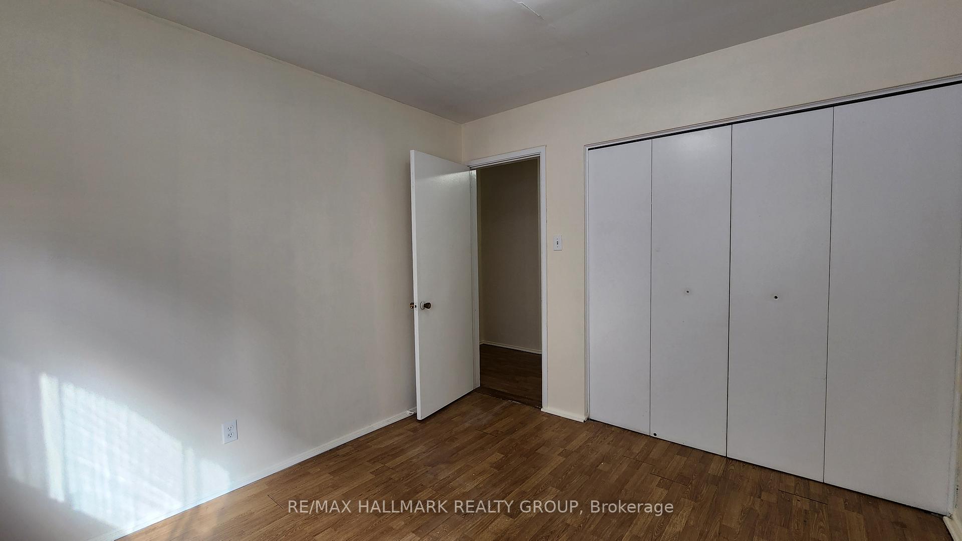 Photo 15 of 447 Roger Road, Ottawa, Alta Vista/Faircrest Heights — HOMEH