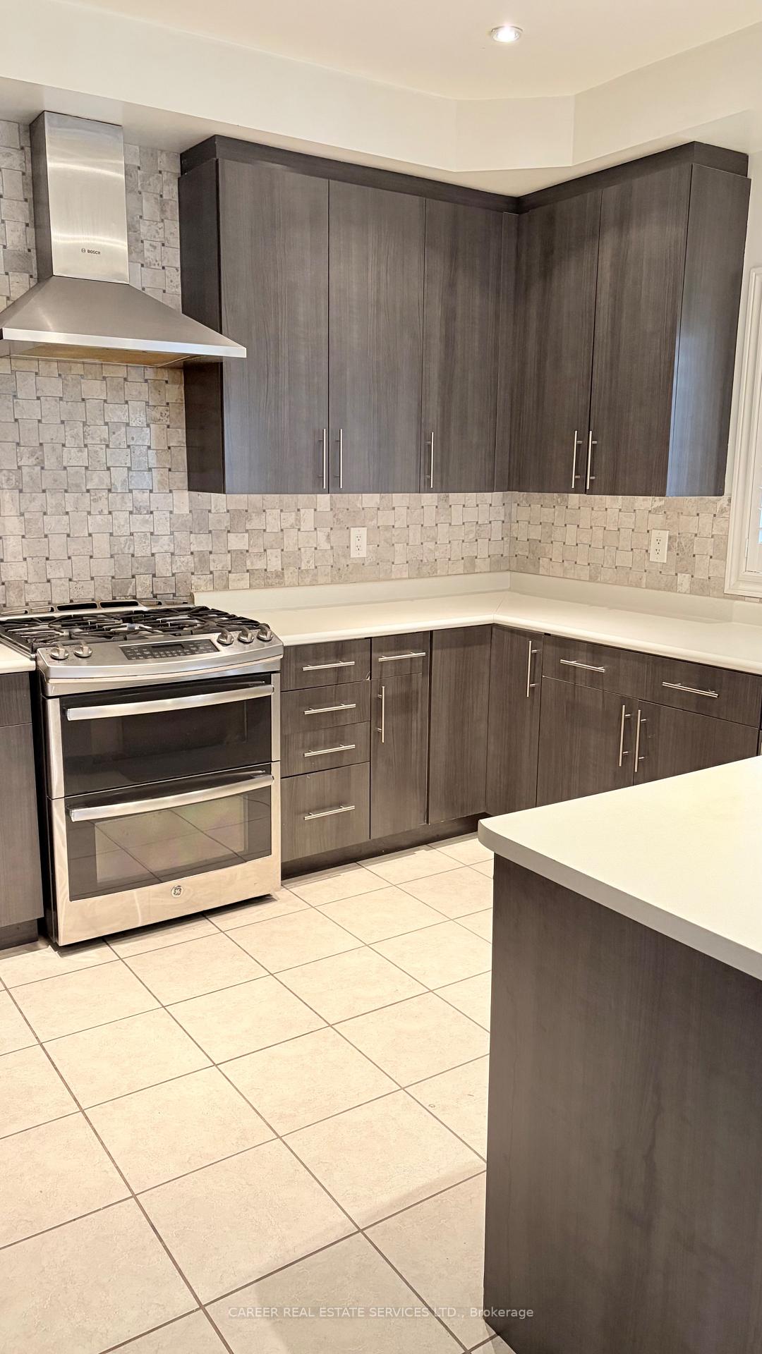 Photo 8 of 18 Crellin Street, Ajax, South East — HOMEH