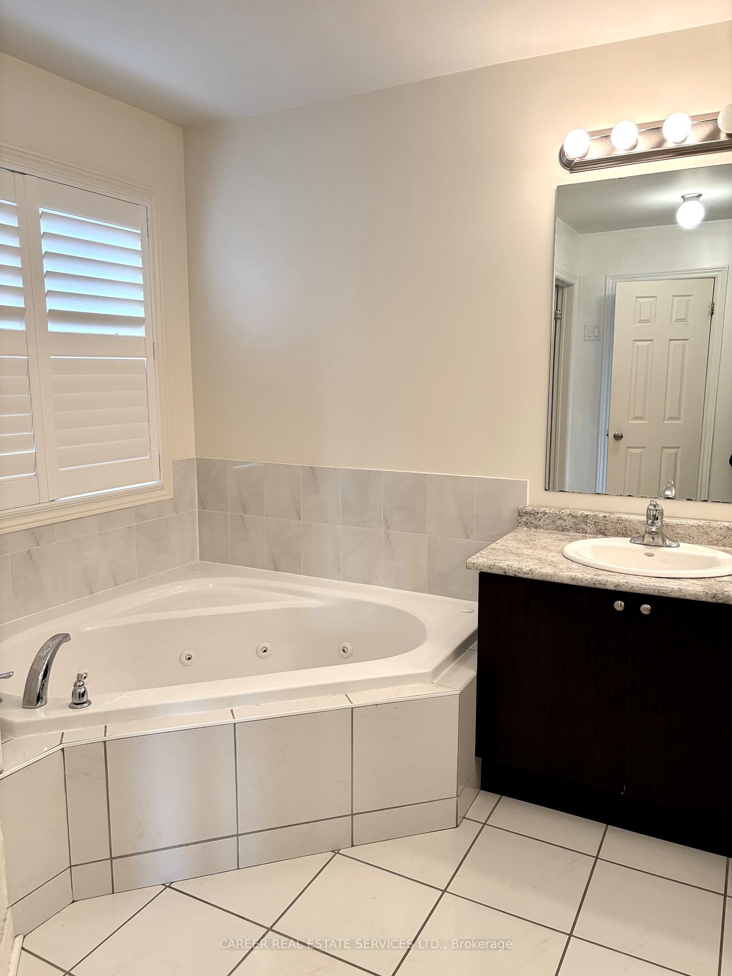 Photo 25 of 18 Crellin Street, Ajax, South East — HOMEH