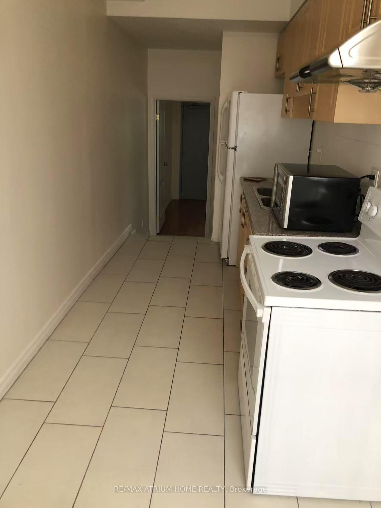 Photo 1 of Unit 301, 413 Spadina Avenue, Toronto, Kensington-Chinatown — HOMEH