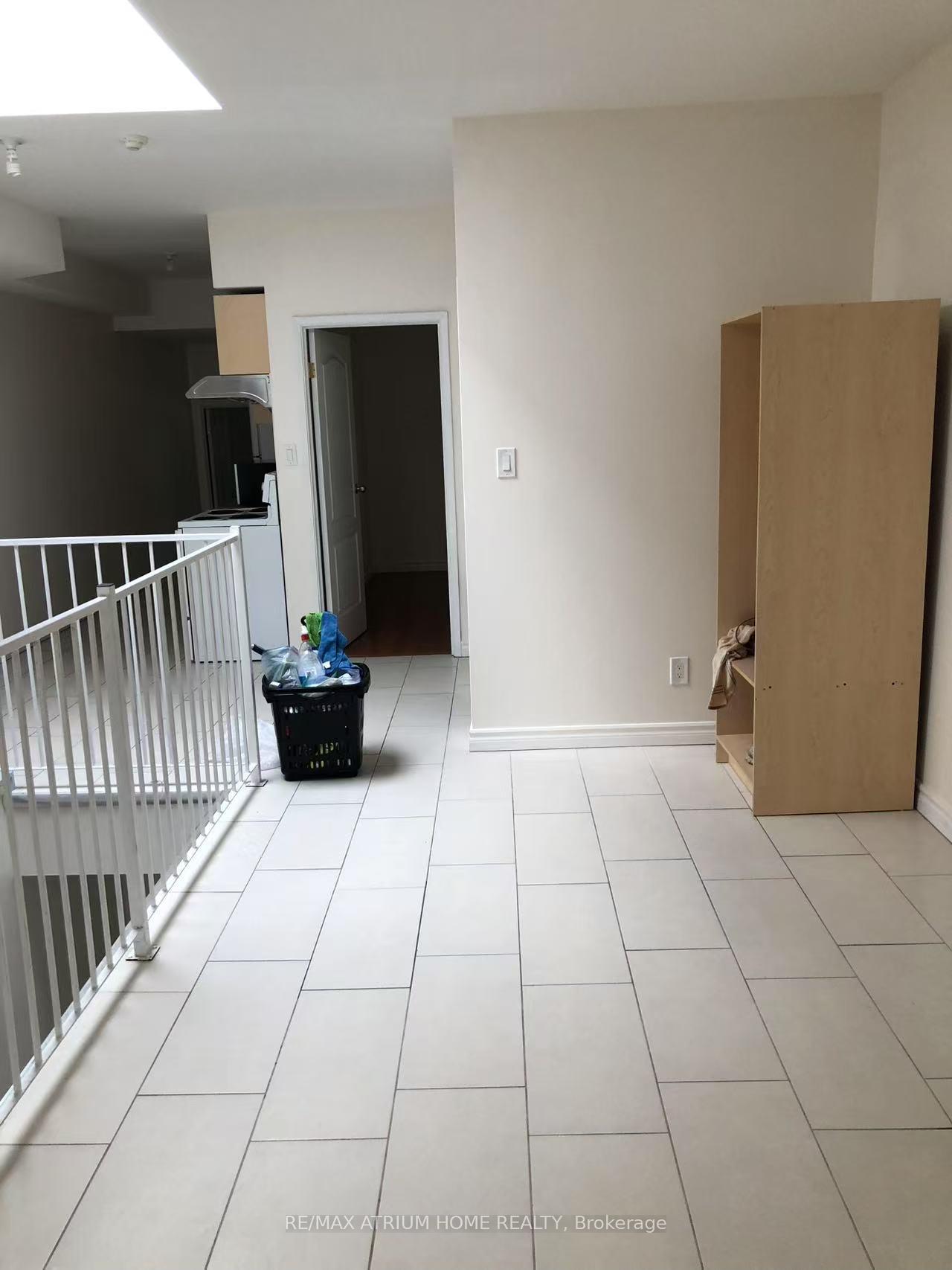 Photo 2 of Unit 301, 413 Spadina Avenue, Toronto, Kensington-Chinatown — HOMEH