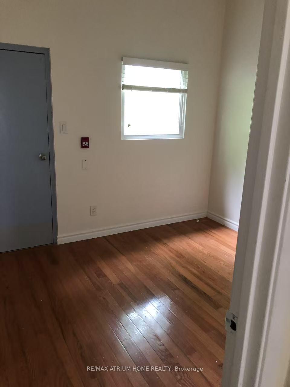 Photo 7 of Unit 301, 413 Spadina Avenue, Toronto, Kensington-Chinatown — HOMEH