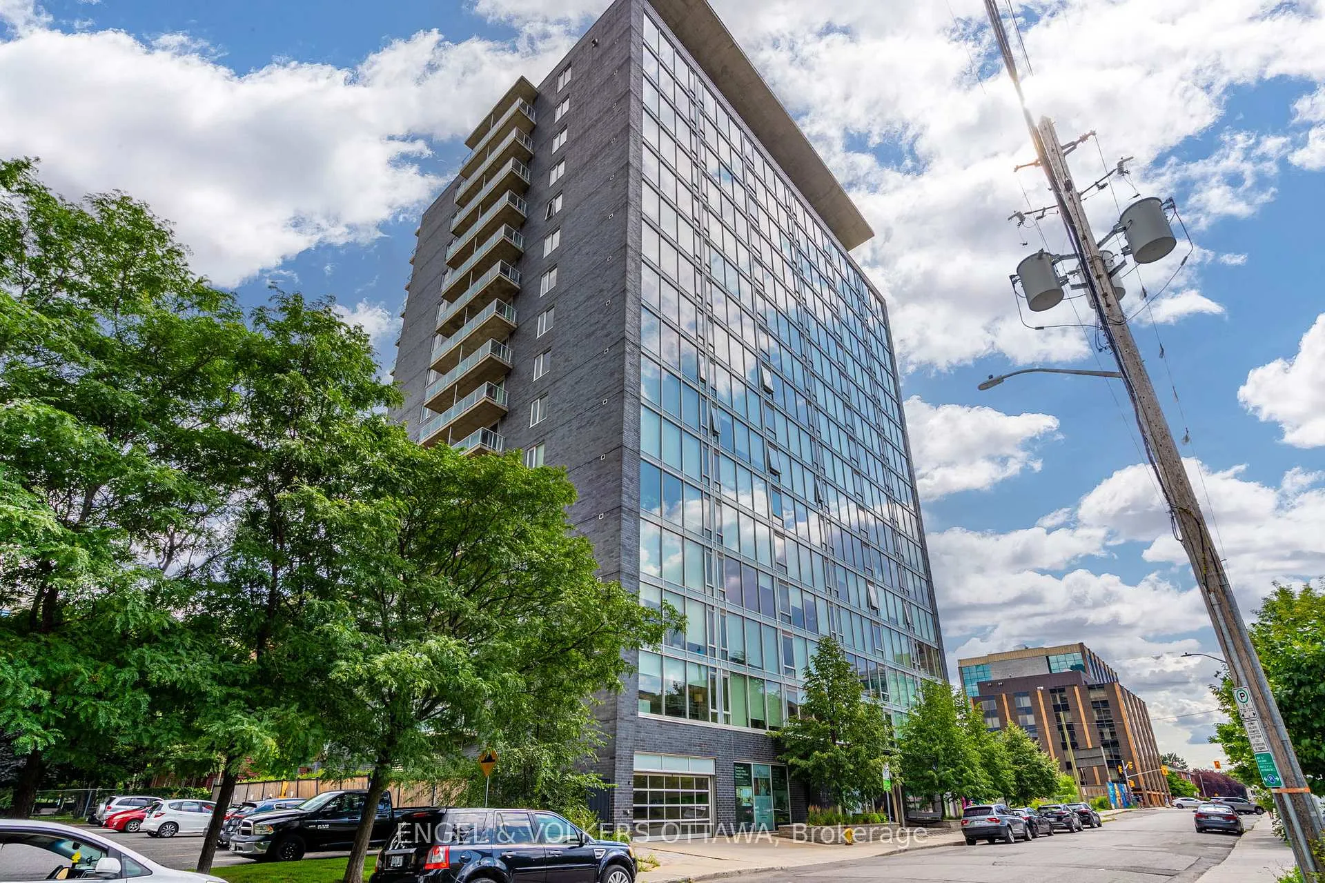 Front of Unit 701, 300 Lisgar Street