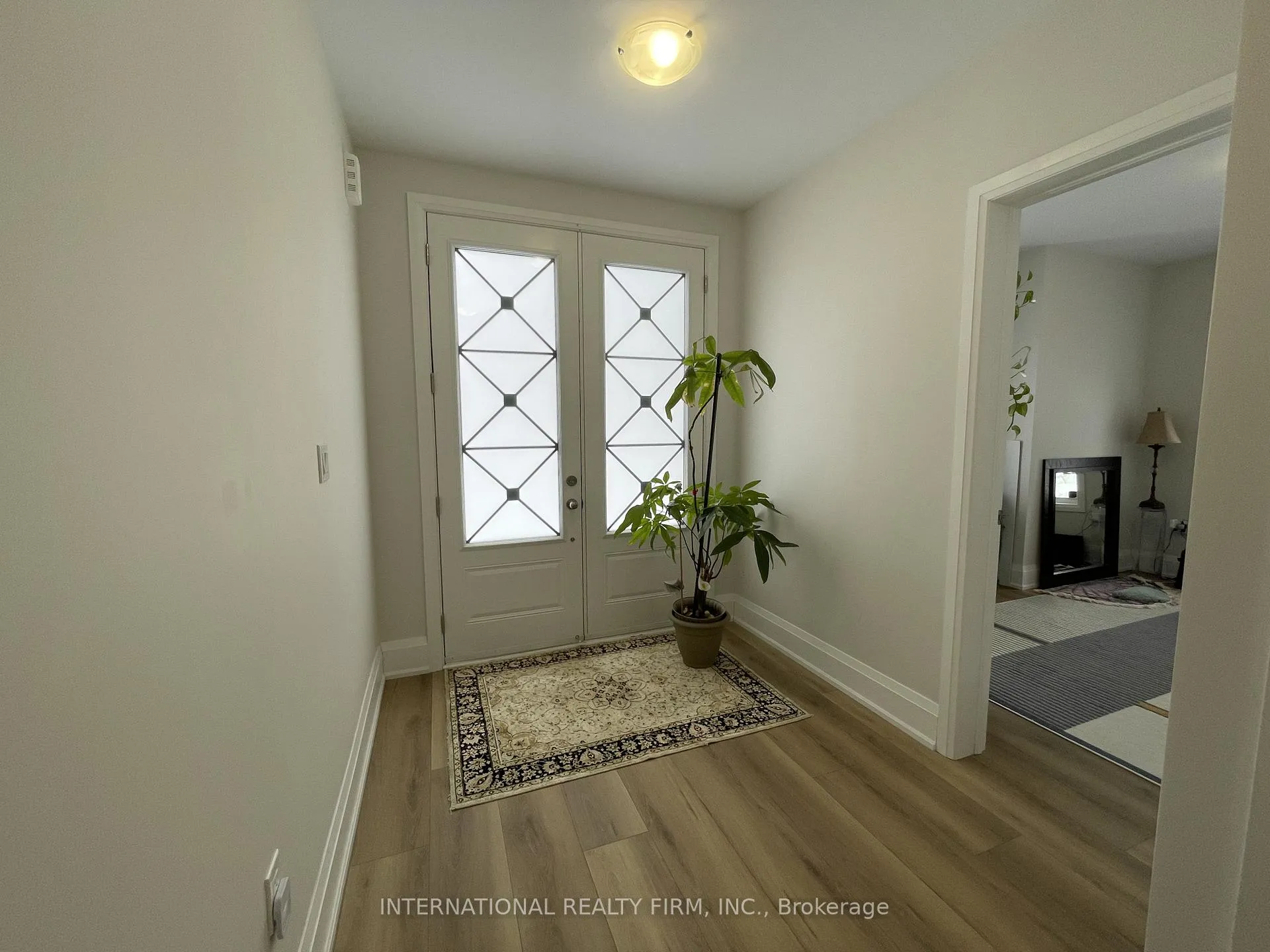 Photo 2 of Unit 2, 670 Park Road, Innisfil, Alcona — HOMEH