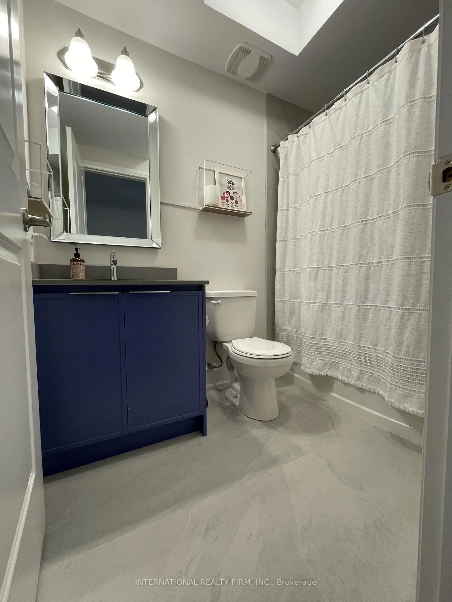 Photo 5 of Unit 2, 670 Park Road, Innisfil, Alcona — HOMEH