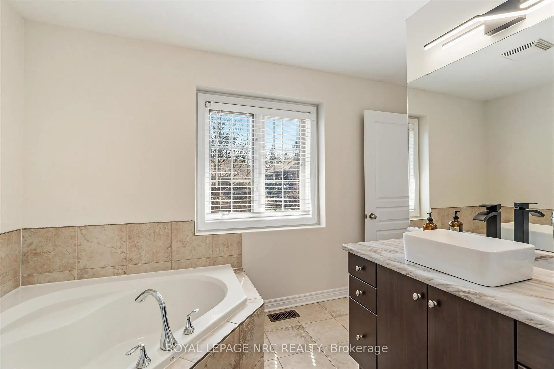 Photo 32 of Unit 20, 1398 Pelham Street, Pelham, Fonthill — HOMEH