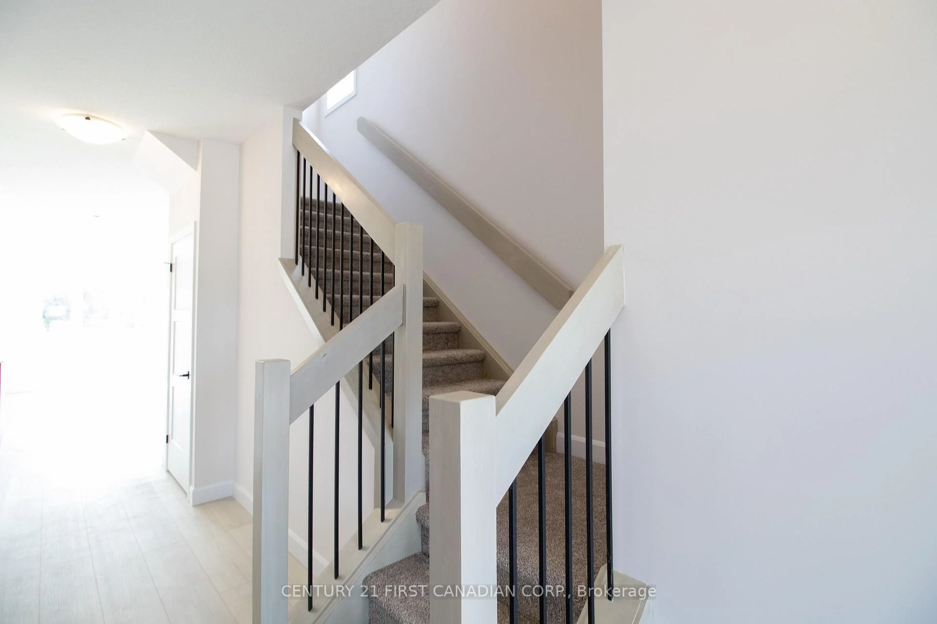Photo 40 of 9 Postma Crescent, North Middlesex, Rural North Middlesex — HOMEH