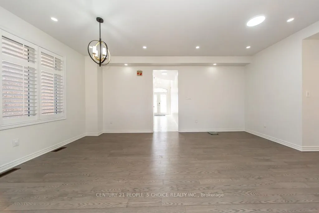 Photo 6 of 57 Aldersgate Drive, Brampton, Northwest Brampton — HOMEH