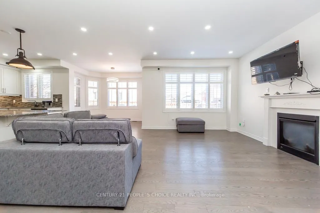 Photo 7 of 57 Aldersgate Drive, Brampton, Northwest Brampton — HOMEH