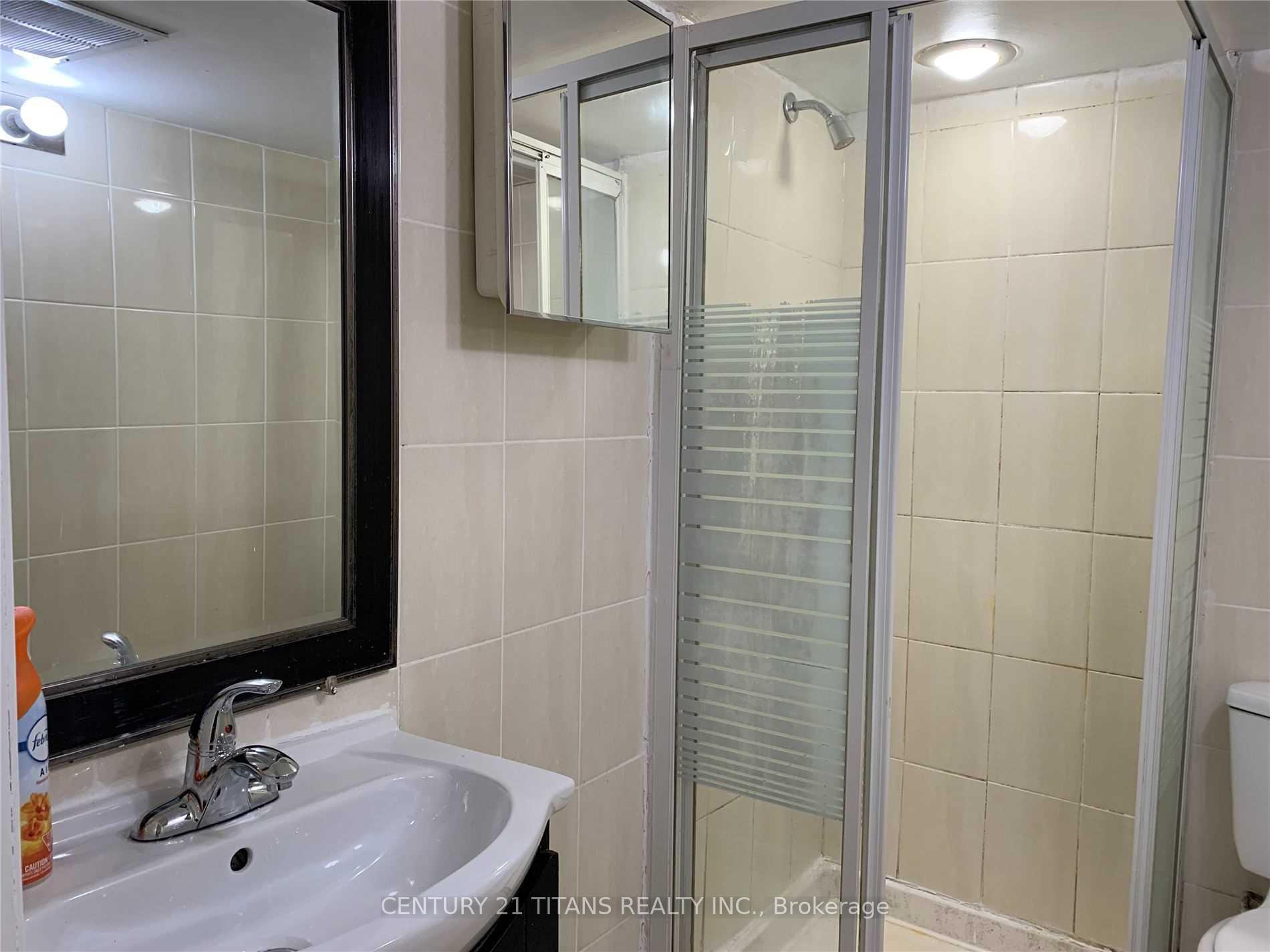 Photo 6 of 74 Canmore Boulevard S, Scarborough, Highland Creek — HOMEH