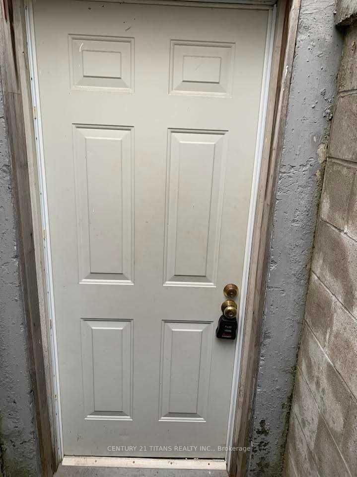 Photo 18 of 74 Canmore Boulevard S, Scarborough, Highland Creek — HOMEH