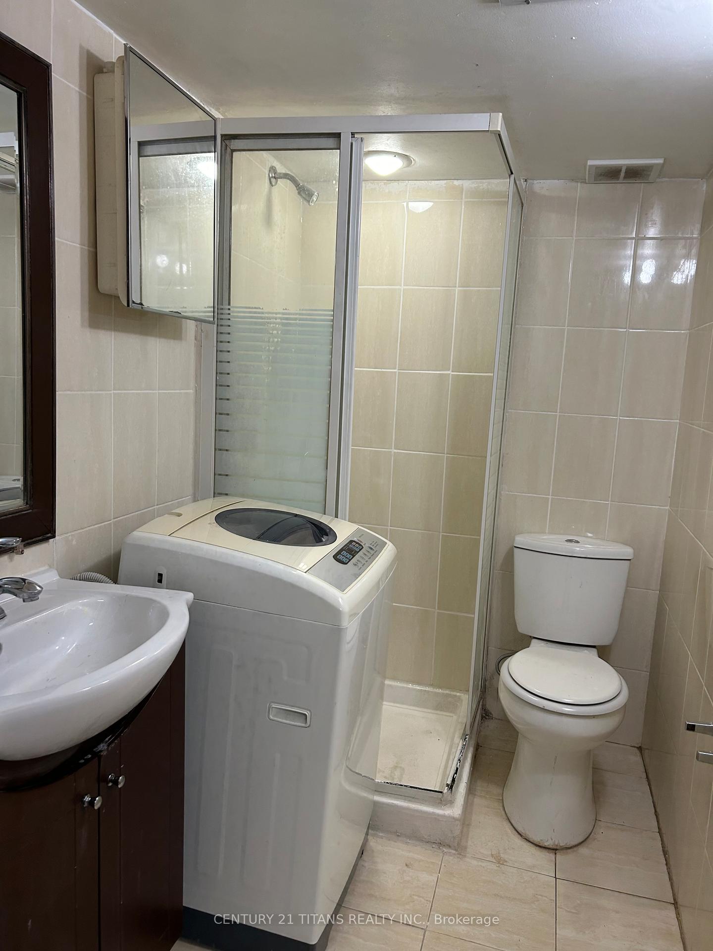 Photo 21 of 74 Canmore Boulevard S, Scarborough, Highland Creek — HOMEH