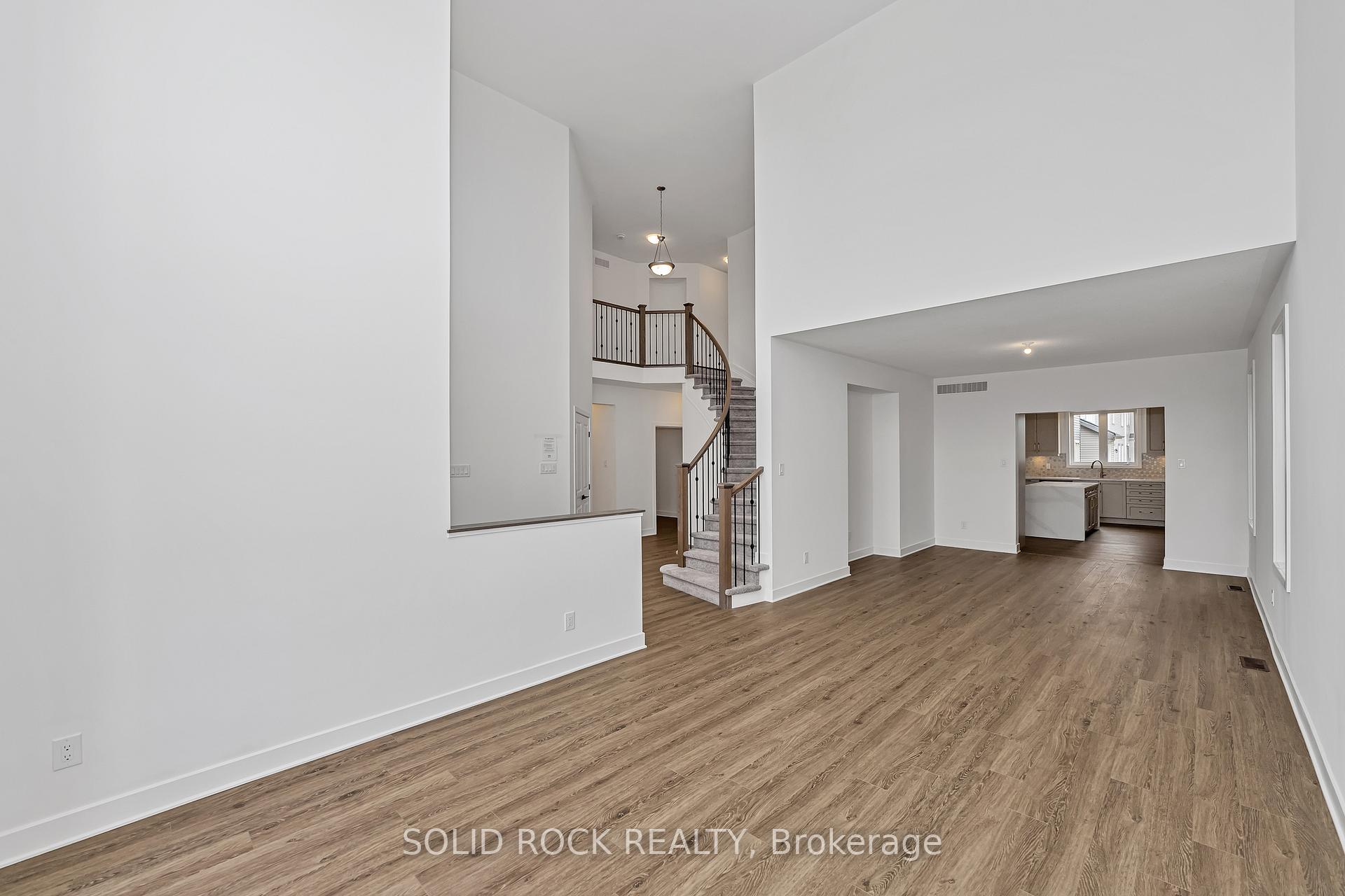 Photo 13 of 92 Esban Drive, Ottawa, Blossom Park/Kemp Park/Findlay Creek — HOMEH