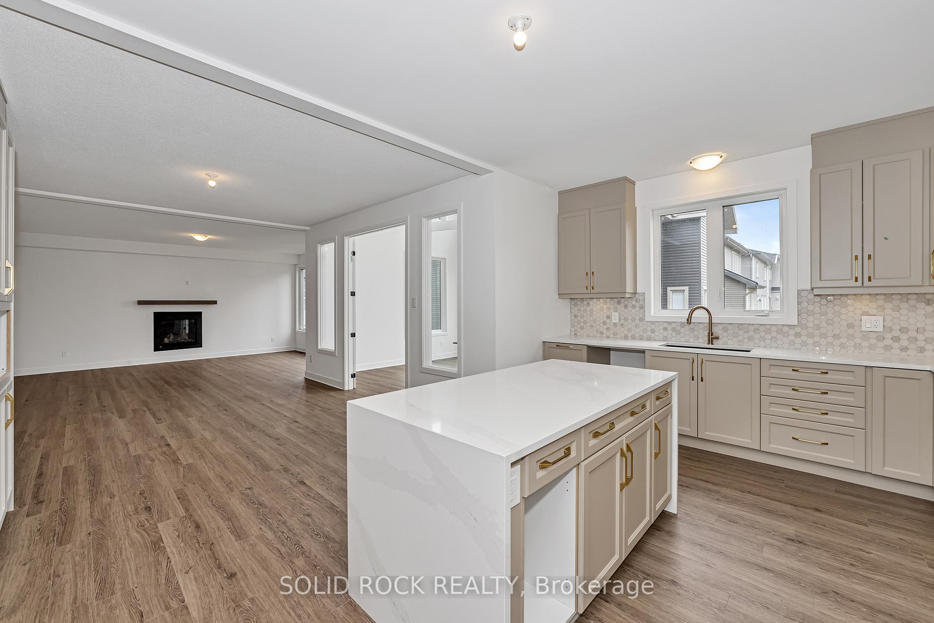 Photo 12 of 92 Esban Drive, Ottawa, Blossom Park/Kemp Park/Findlay Creek — HOMEH