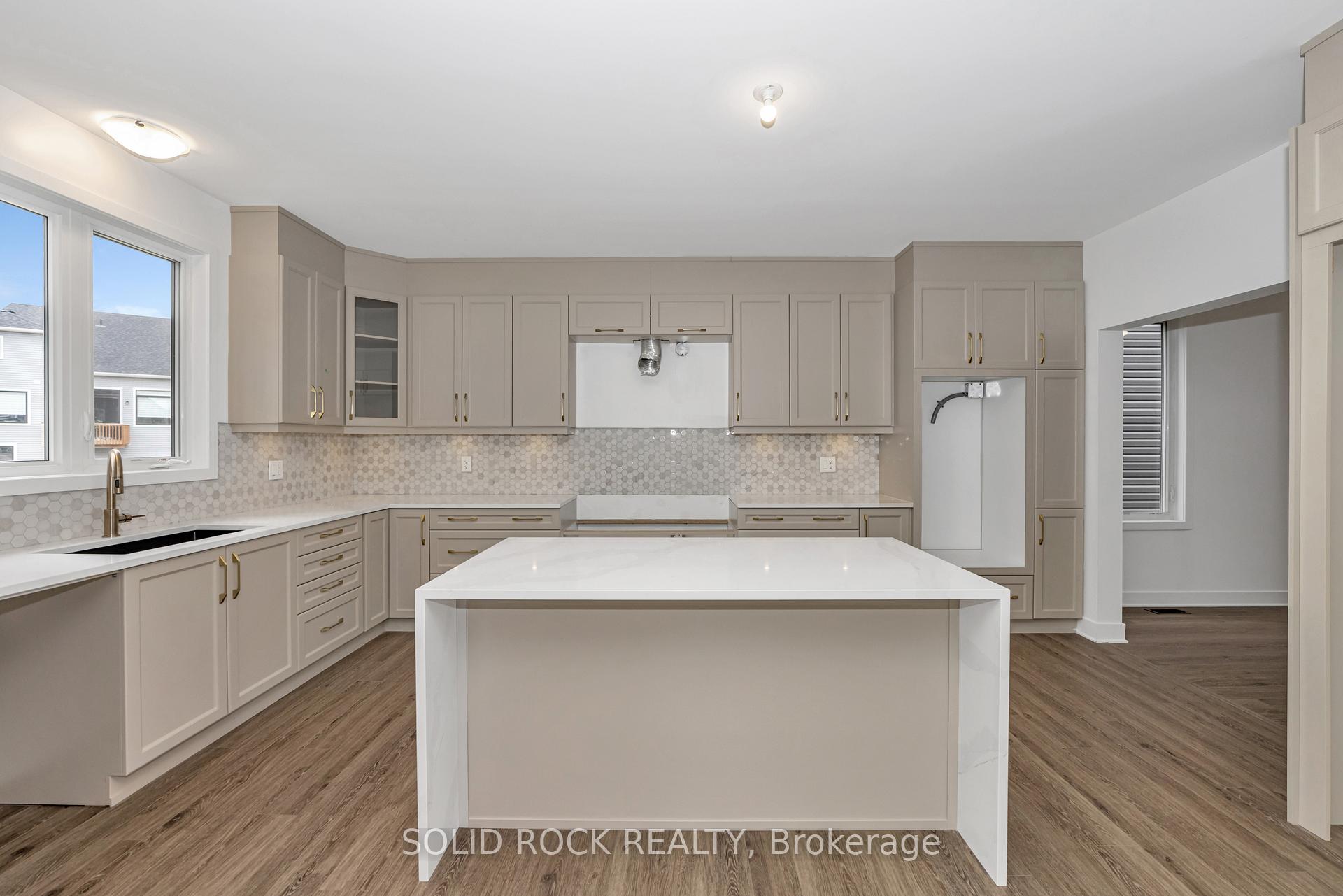 Photo 17 of 92 Esban Drive, Ottawa, Blossom Park/Kemp Park/Findlay Creek — HOMEH