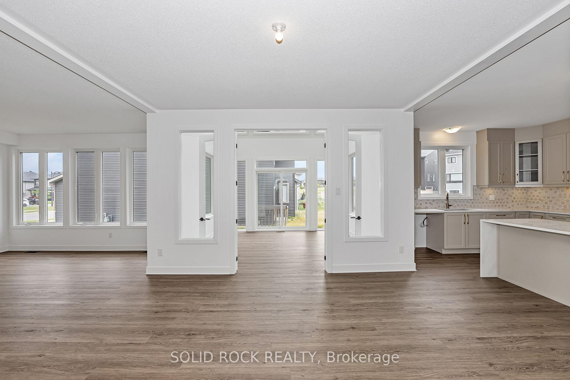 Photo 16 of 92 Esban Drive, Ottawa, Blossom Park/Kemp Park/Findlay Creek — HOMEH