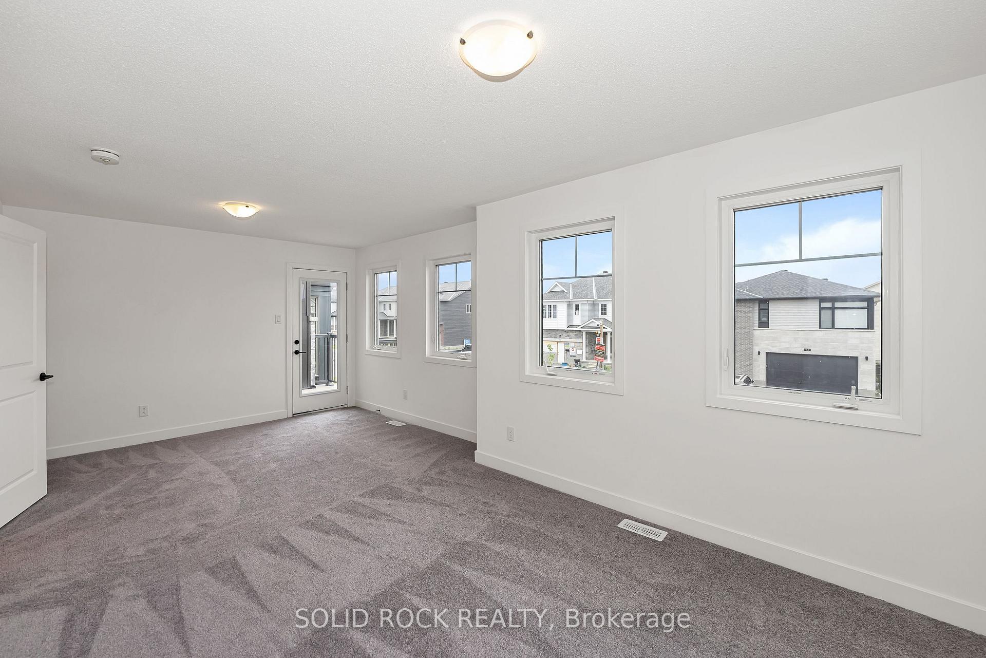 Photo 44 of 92 Esban Drive, Ottawa, Blossom Park/Kemp Park/Findlay Creek — HOMEH