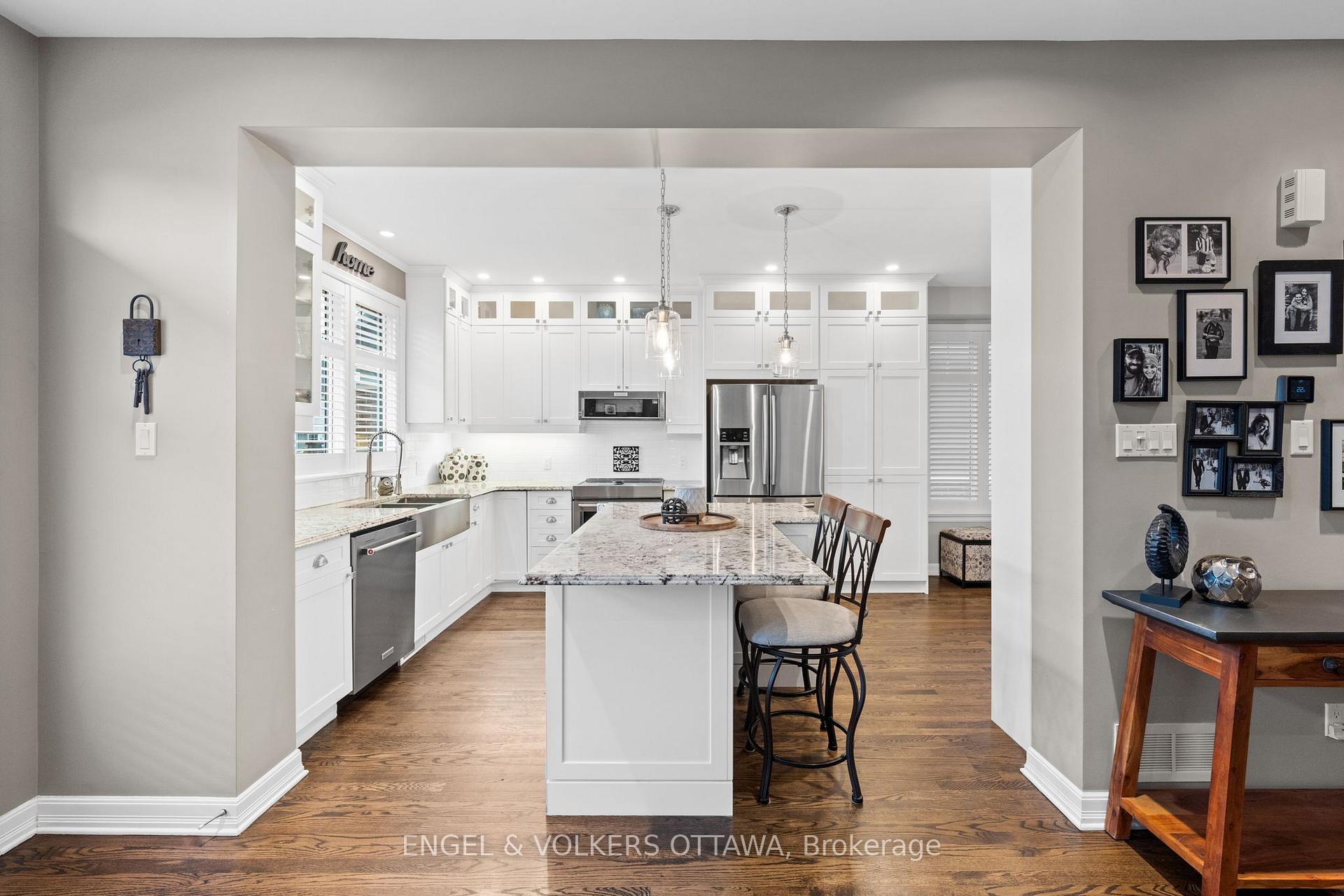 Photo 10 of 511 Erinwoods Circle, Ottawa, Barrhaven - Stonebridge — HOMEH