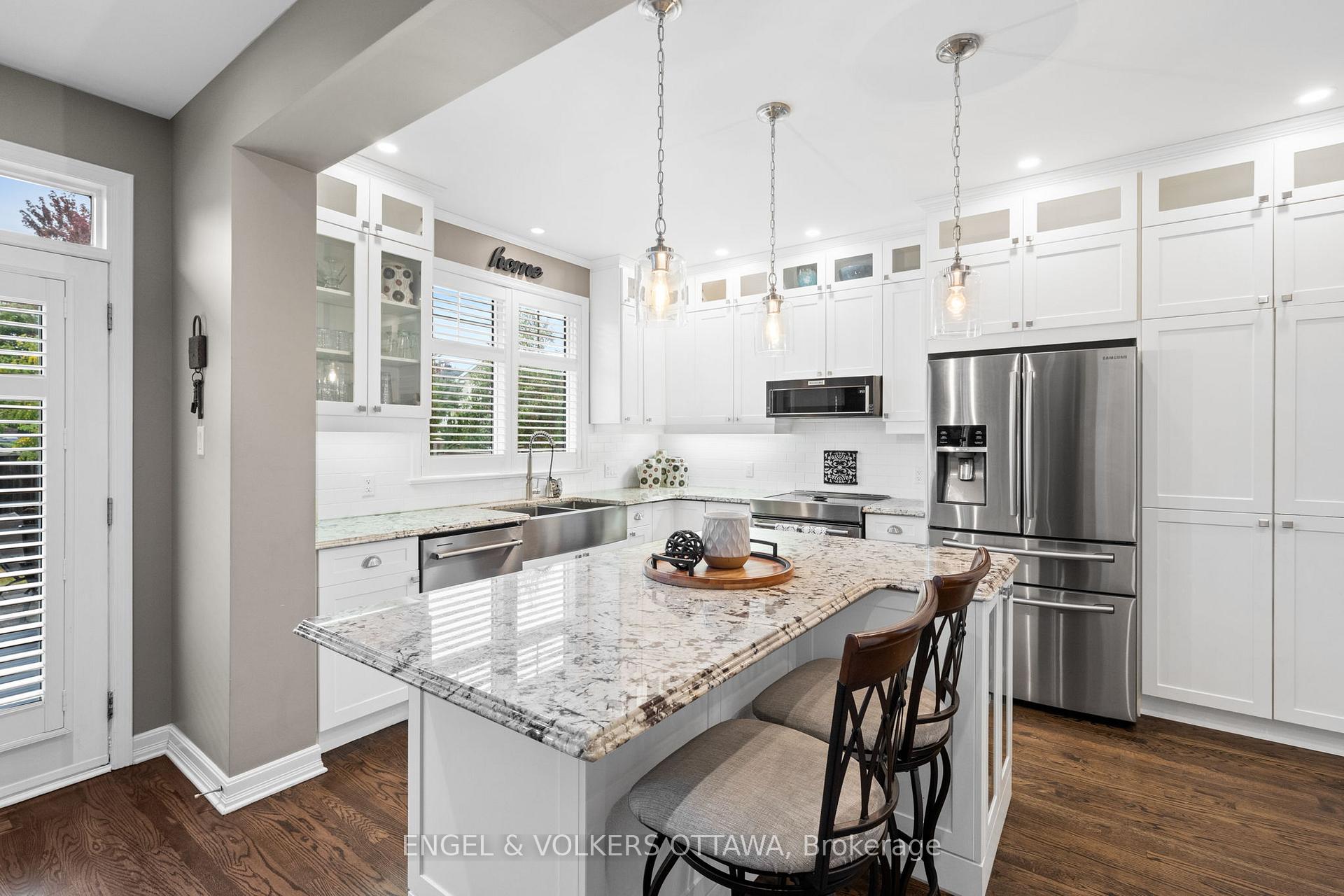 Photo 7 of 511 Erinwoods Circle, Ottawa, Barrhaven - Stonebridge — HOMEH
