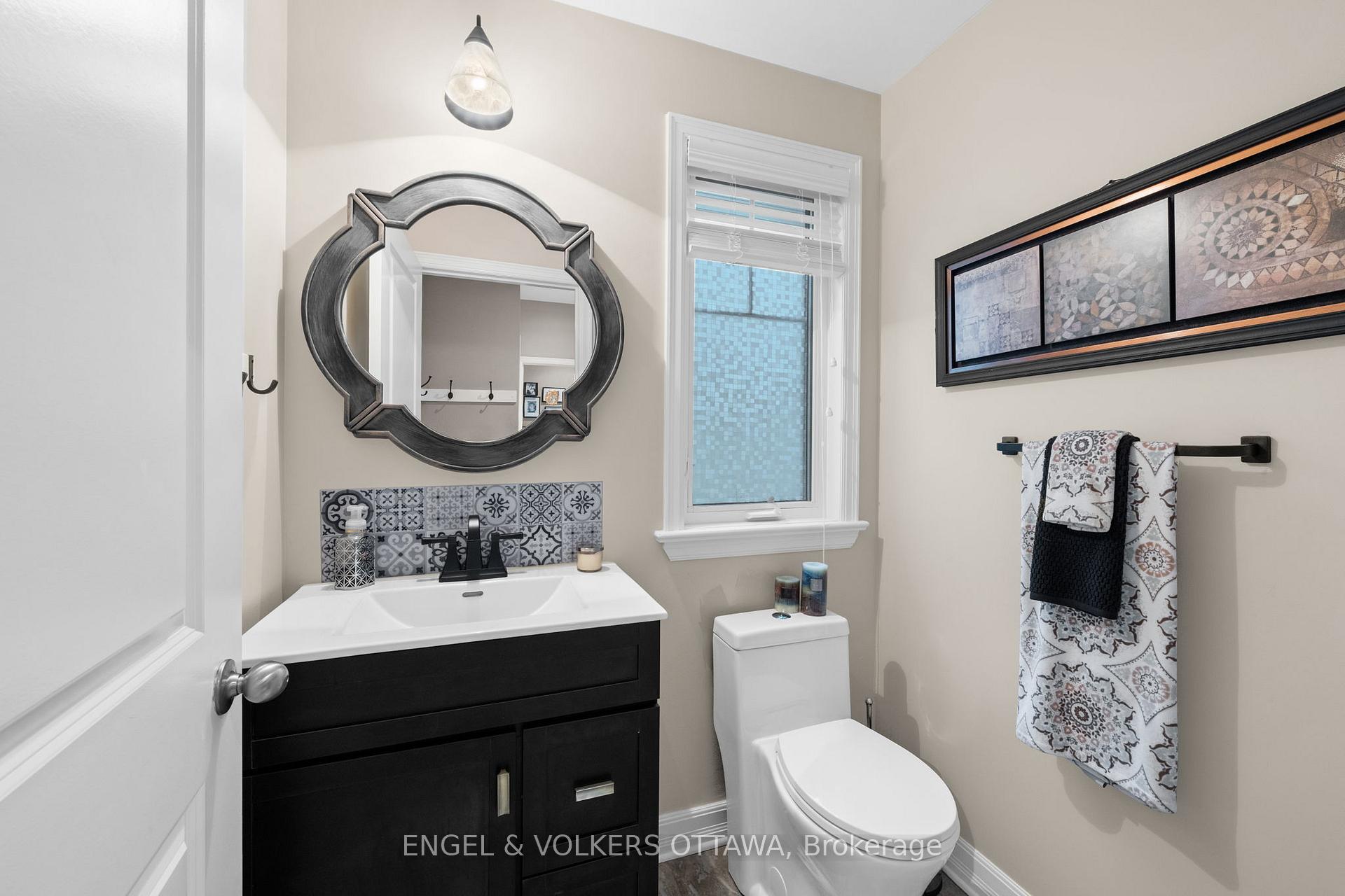 Photo 17 of 511 Erinwoods Circle, Ottawa, Barrhaven - Stonebridge — HOMEH