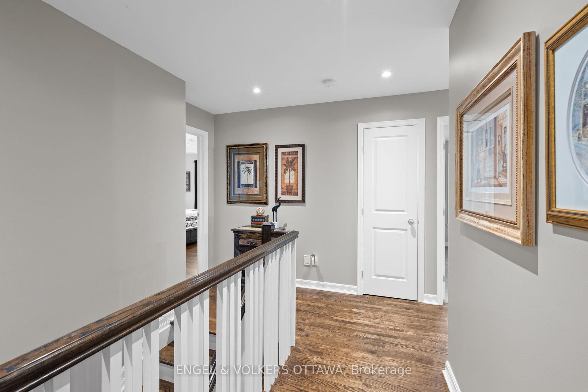 Photo 15 of 511 Erinwoods Circle, Ottawa, Barrhaven - Stonebridge — HOMEH