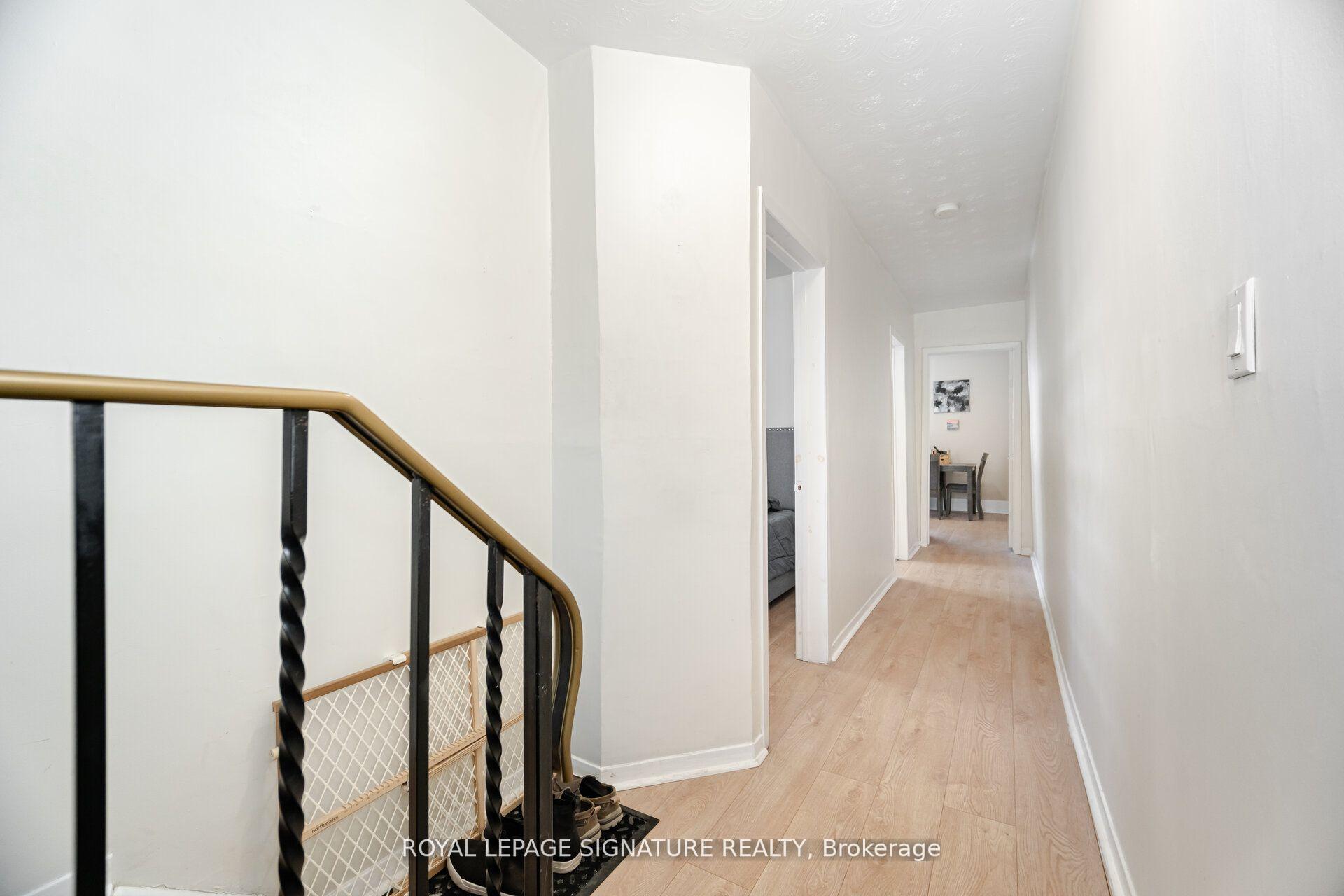 Photo 10 of Unit Upper, 105 Lisgar Street, Toronto, Little Portugal — HOMEH
