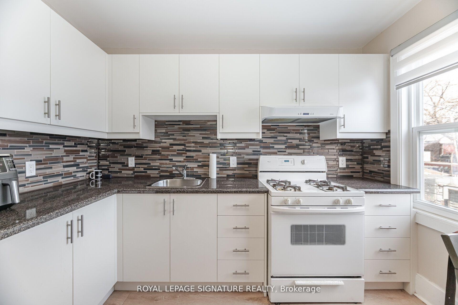 Photo 13 of Unit Upper, 105 Lisgar Street, Toronto, Little Portugal — HOMEH