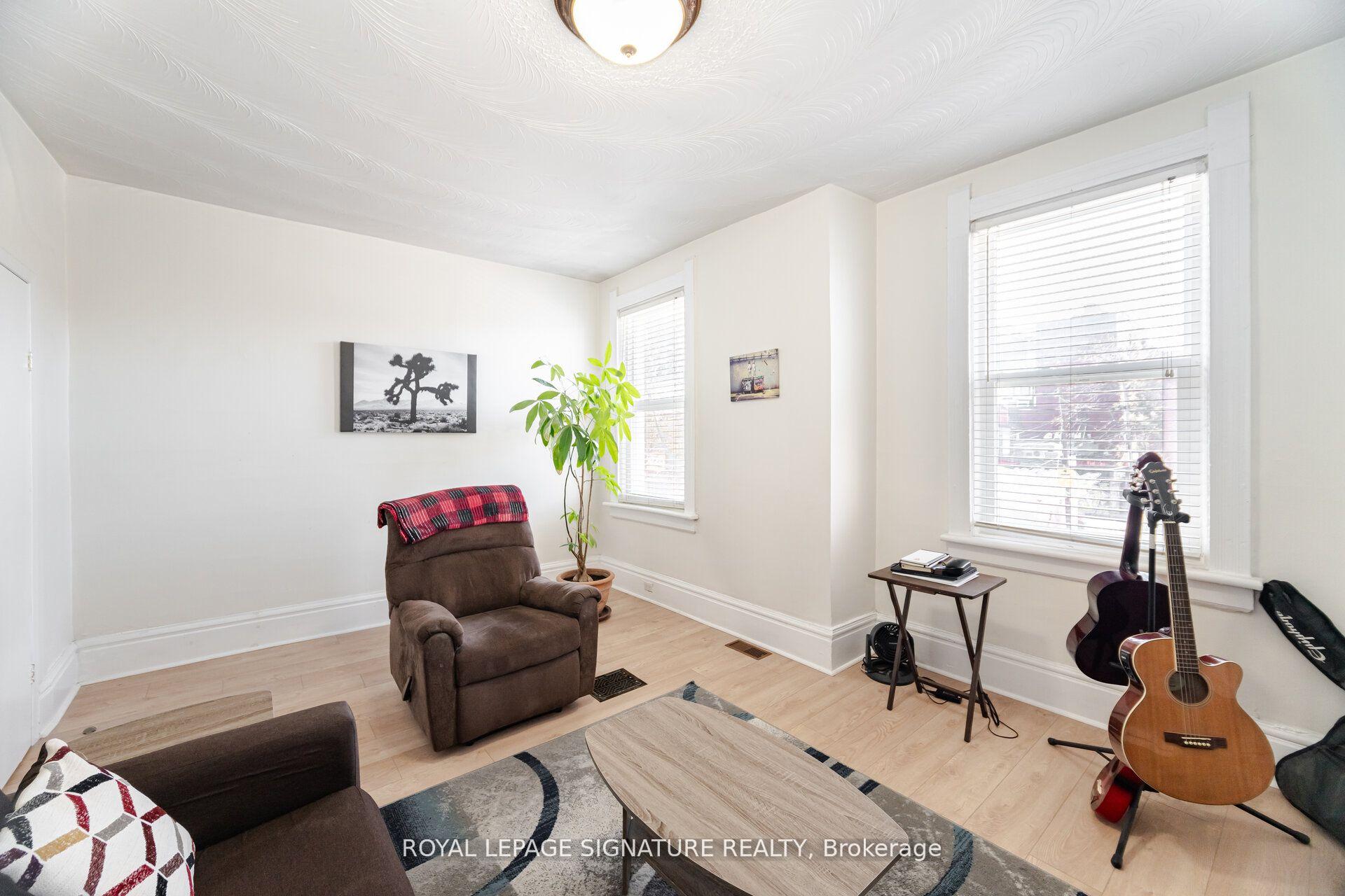 Photo 18 of Unit Upper, 105 Lisgar Street, Toronto, Little Portugal — HOMEH