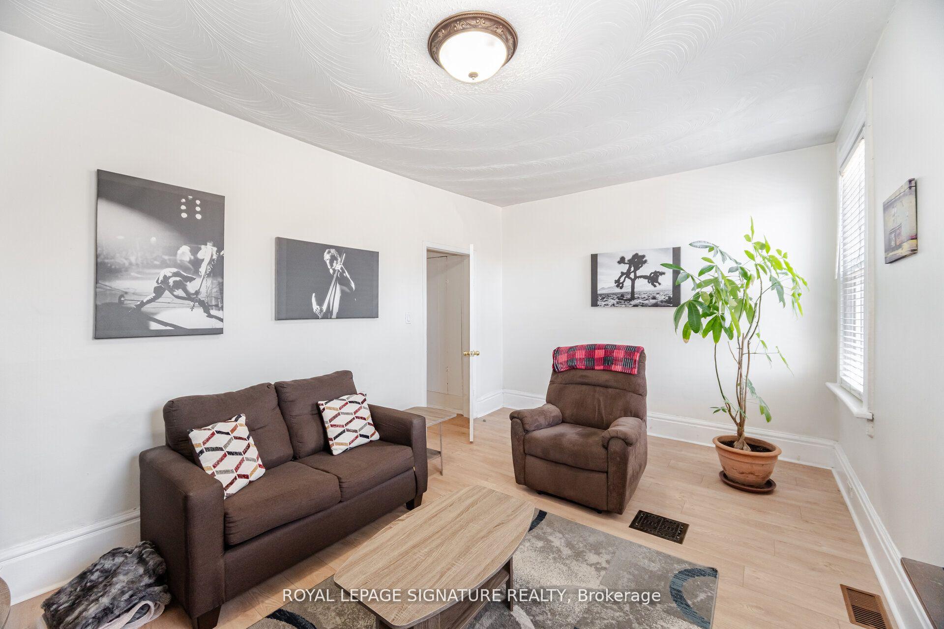 Photo 19 of Unit Upper, 105 Lisgar Street, Toronto, Little Portugal — HOMEH