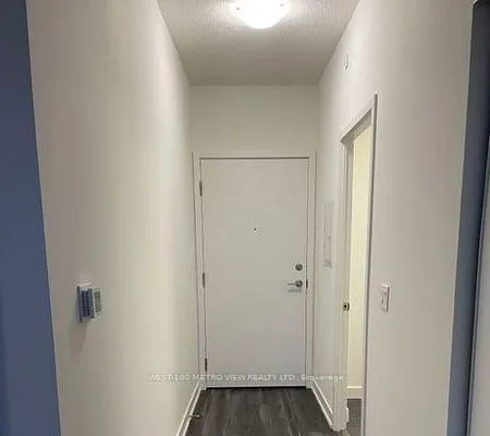 Photo 5 of Unit 413, 859 The Queensway, Etobicoke, Stonegate-Queensway — HOMEH
