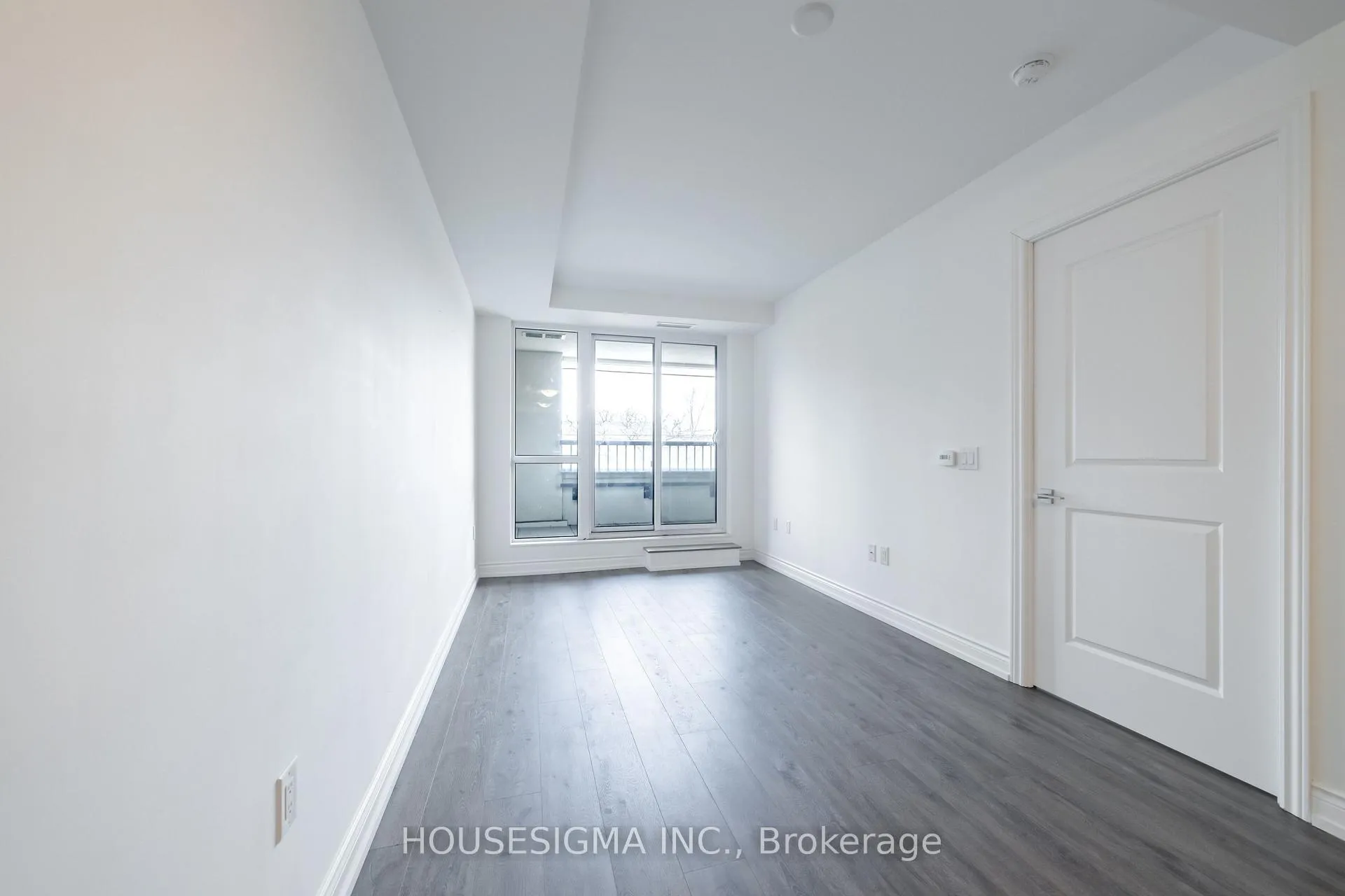 Photo 3 of Unit 210, 1700 Avenue Road, Toronto, Bedford Park-Nortown — HOMEH