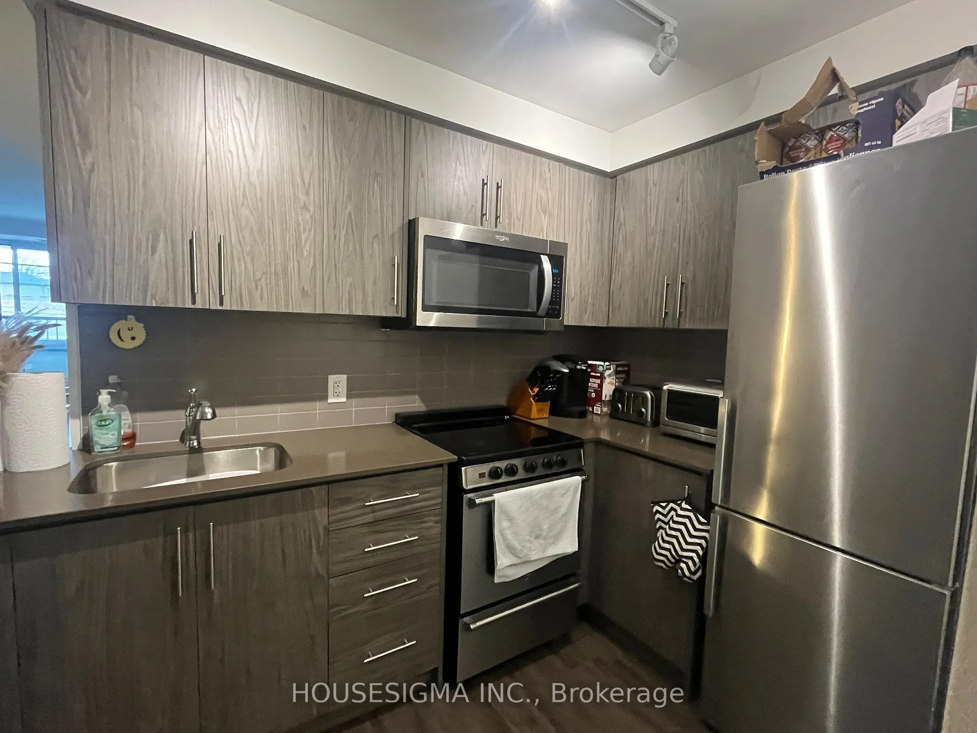 Photo 10 of Unit 210, 1700 Avenue Road, Toronto, Bedford Park-Nortown — HOMEH