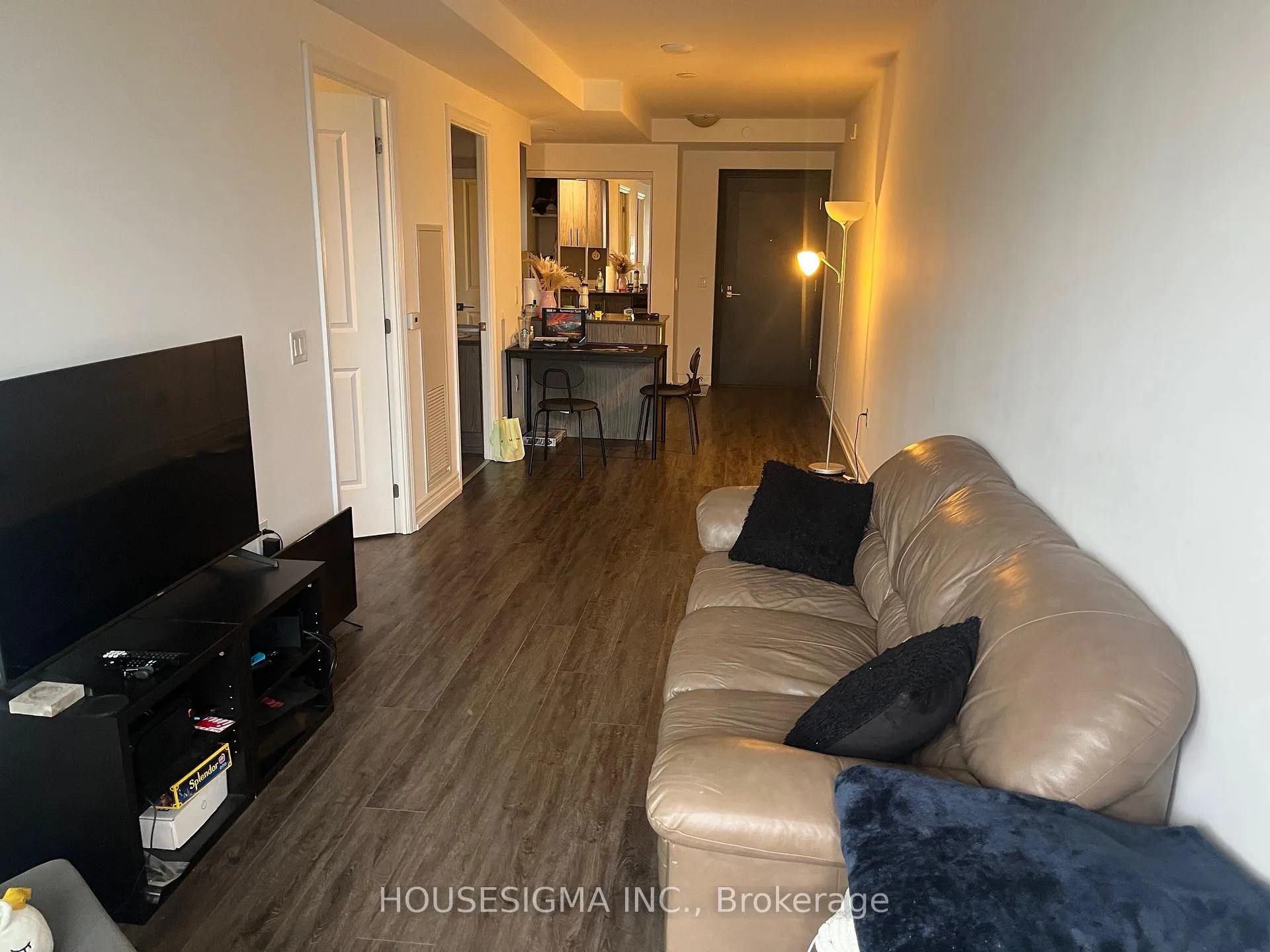 Photo 12 of Unit 210, 1700 Avenue Road, Toronto, Bedford Park-Nortown — HOMEH