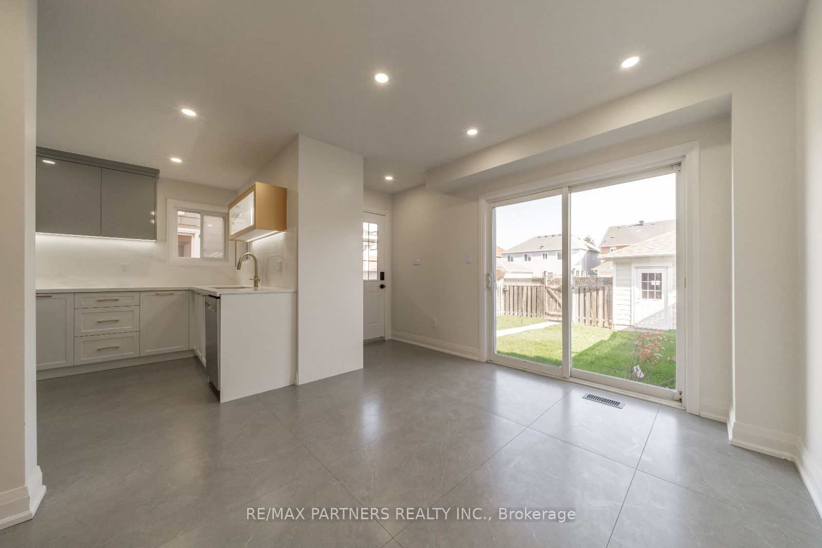 Photo 33 of 15 Capogna Street, Markham, Cornell — HOMEH